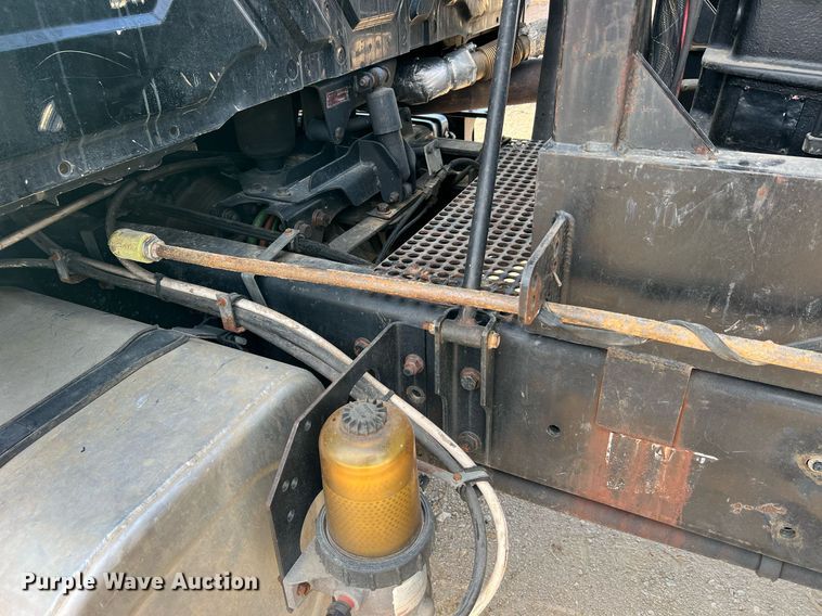 image for item NI9028 2009 International WorkStar 7600  vacuum truck