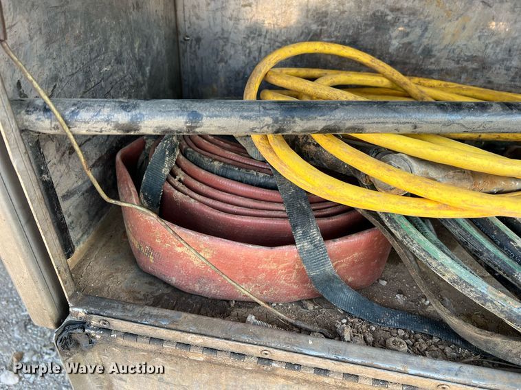 image for item NI9028 2009 International WorkStar 7600  vacuum truck