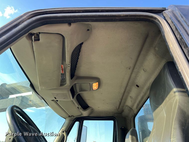 image for item NI9028 2009 International WorkStar 7600  vacuum truck