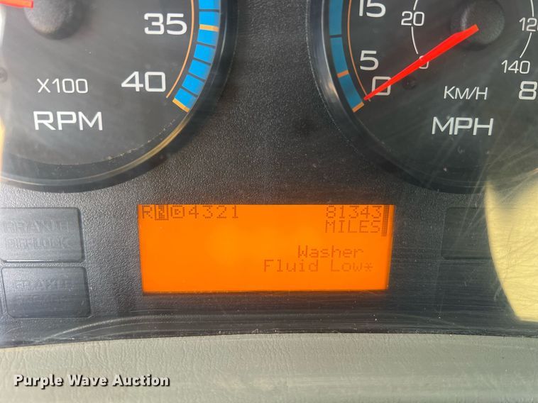 image for item NI9028 2009 International WorkStar 7600  vacuum truck