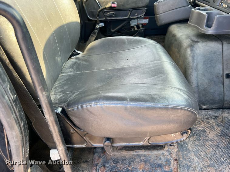 image for item NI9028 2009 International WorkStar 7600  vacuum truck