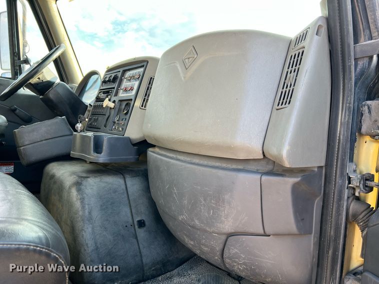 image for item NI9028 2009 International WorkStar 7600  vacuum truck