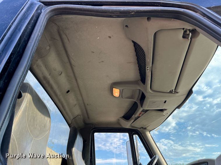 image for item NI9028 2009 International WorkStar 7600  vacuum truck