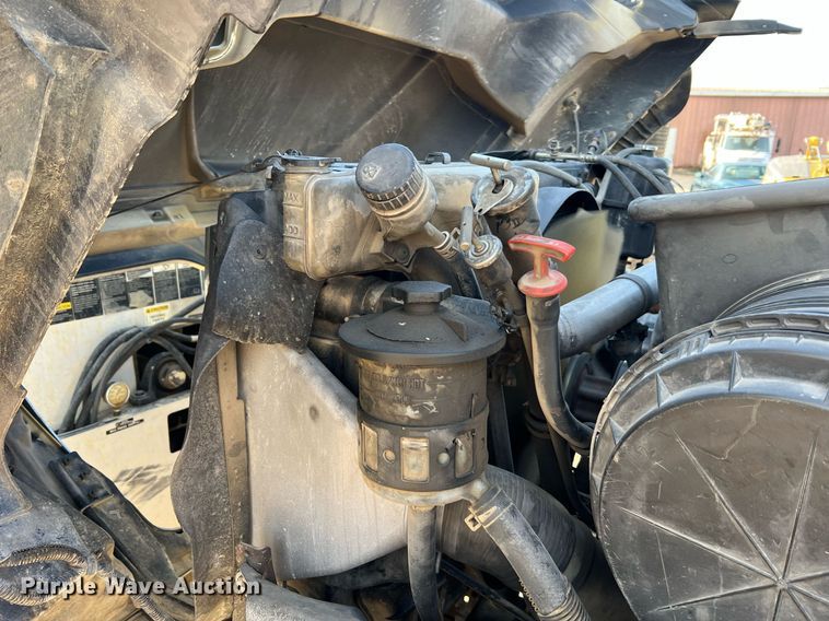 image for item NI9028 2009 International WorkStar 7600  vacuum truck