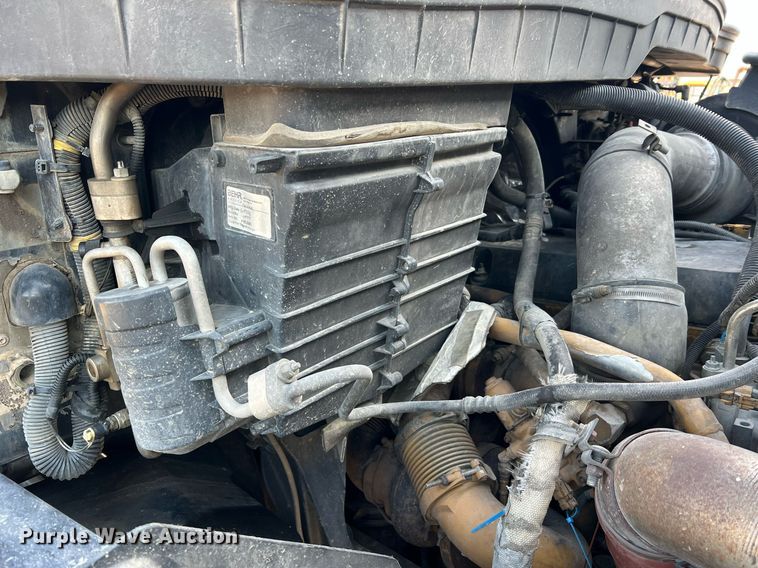 image for item NI9028 2009 International WorkStar 7600  vacuum truck