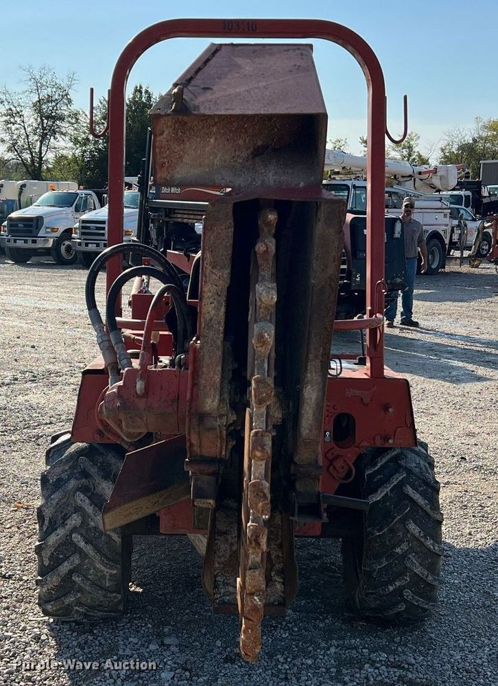 image for item NI9030 2000 Ditch Witch 3700DD  rock saw