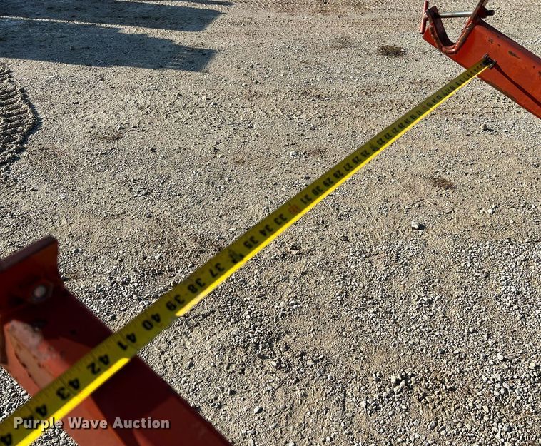 image for item NI9030 2000 Ditch Witch 3700DD  rock saw