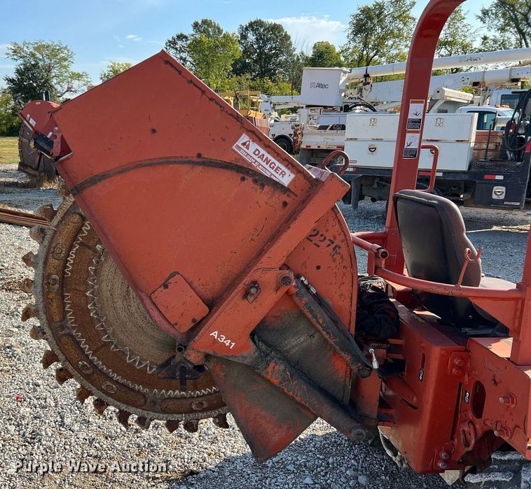 image for item NI9030 2000 Ditch Witch 3700DD  rock saw