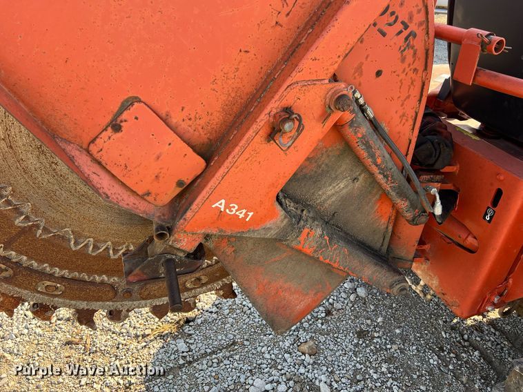image for item NI9030 2000 Ditch Witch 3700DD  rock saw