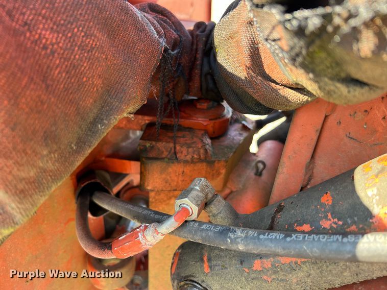 image for item NI9030 2000 Ditch Witch 3700DD  rock saw