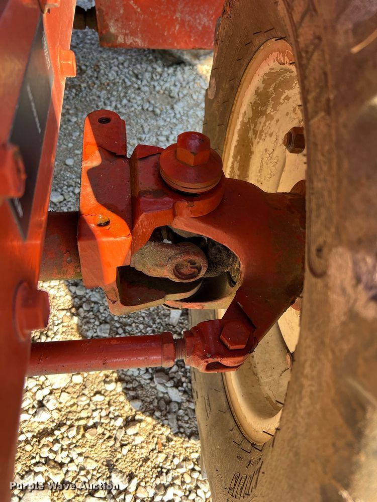 image for item NI9030 2000 Ditch Witch 3700DD  rock saw