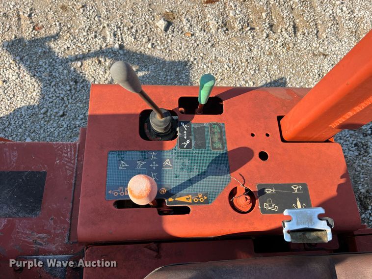 image for item NI9030 2000 Ditch Witch 3700DD  rock saw