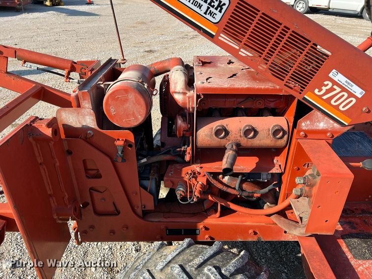 image for item NI9030 2000 Ditch Witch 3700DD  rock saw