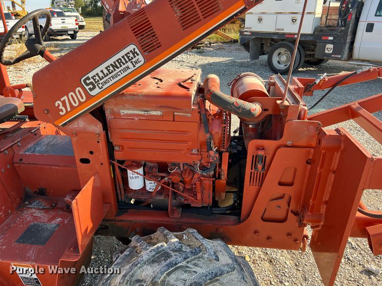 image for item NI9030 2000 Ditch Witch 3700DD  rock saw