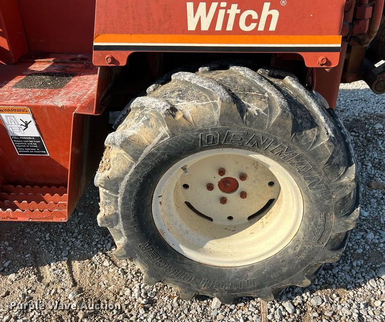 image for item NI9030 2000 Ditch Witch 3700DD  rock saw