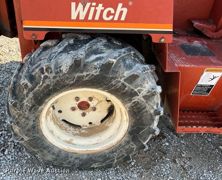 image for item NI9030 2000 Ditch Witch 3700DD  rock saw