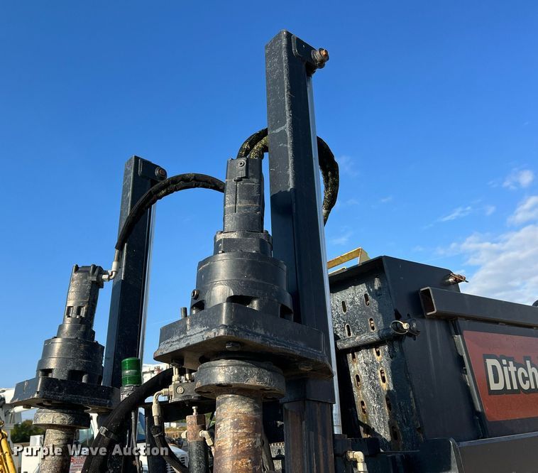 image for item NI9031 2011 Ditch Witch JT3020 Mach1  directional boring unit