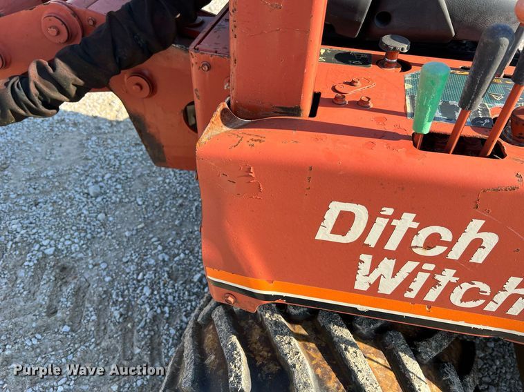 image for item NI9032 2001 Ditch Witch 3700DD  cable plow