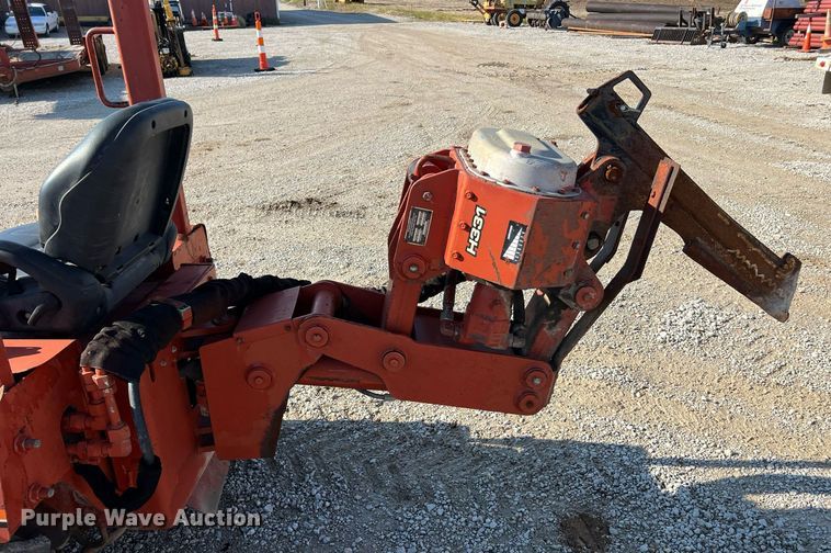 image for item NI9032 2001 Ditch Witch 3700DD  cable plow