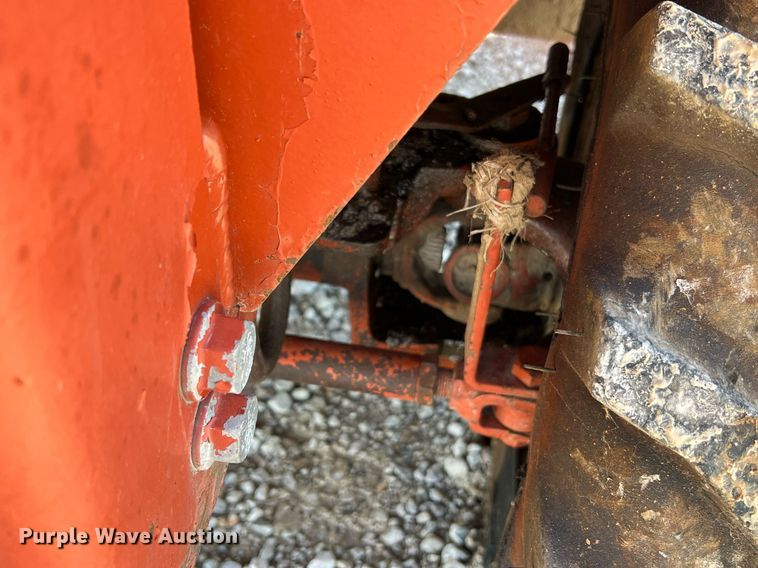 image for item NI9032 2001 Ditch Witch 3700DD  cable plow