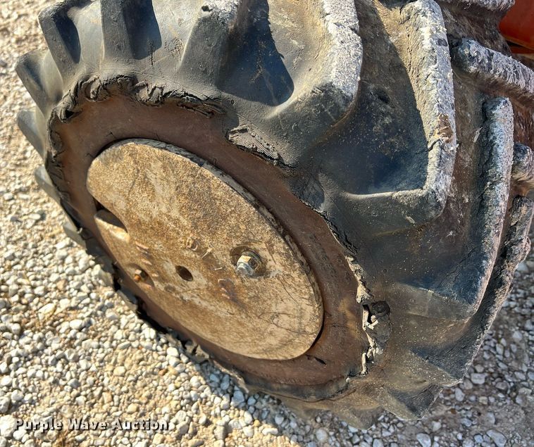 image for item NI9032 2001 Ditch Witch 3700DD  cable plow