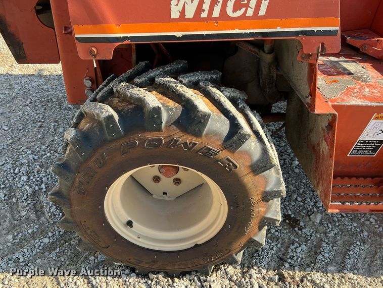 image for item NI9032 2001 Ditch Witch 3700DD  cable plow