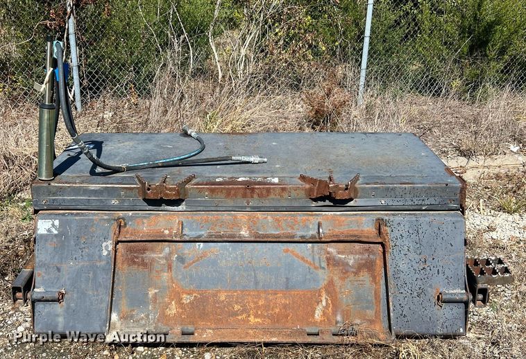 image for item NI9040 Sweepster 72