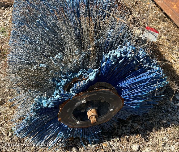 image for item NI9040 Sweepster 72