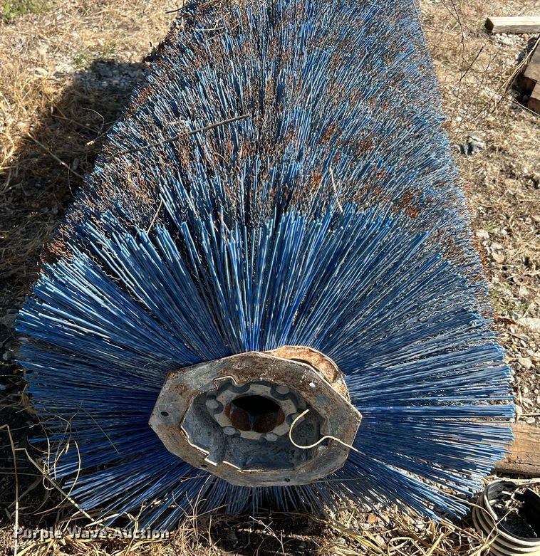 image for item NI9040 Sweepster 72