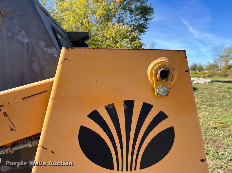 image for item NI9055 1998 Daewoo DSL801  skid steer loader