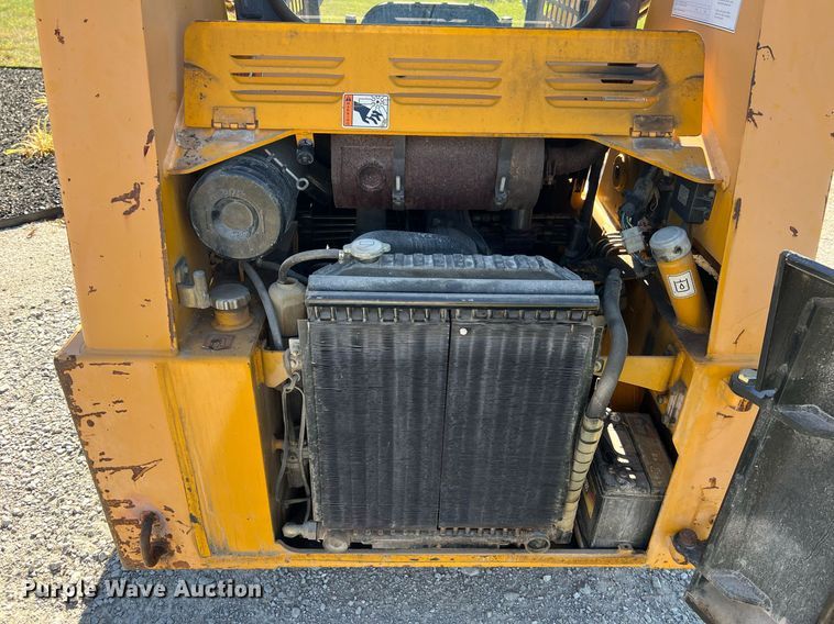 image for item NI9055 1998 Daewoo DSL801  skid steer loader