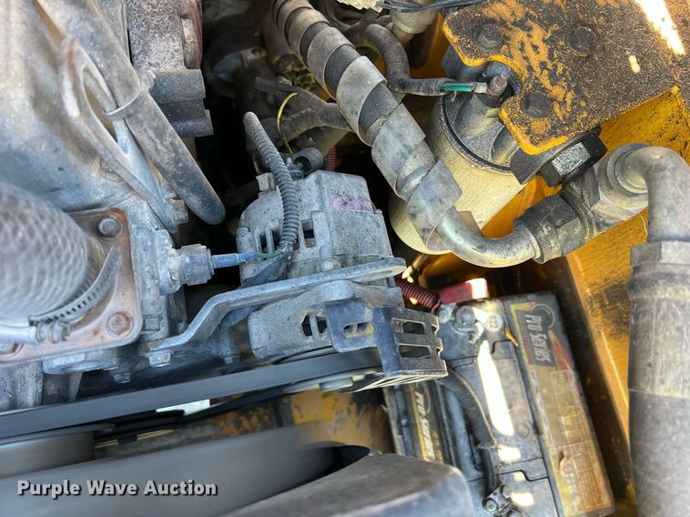 image for item NI9055 1998 Daewoo DSL801  skid steer loader