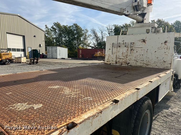 image for item NI9057 1990 Ford F800  crane truck