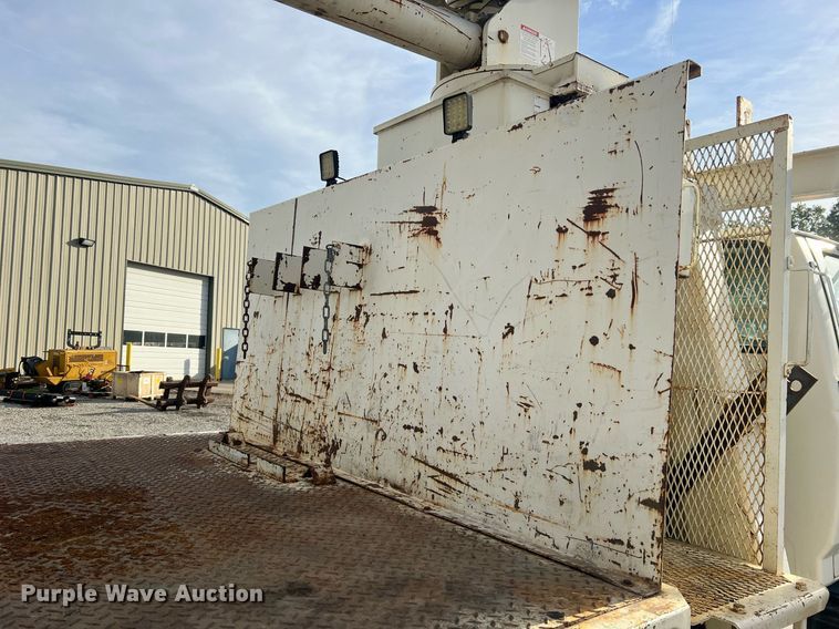 image for item NI9057 1990 Ford F800  crane truck