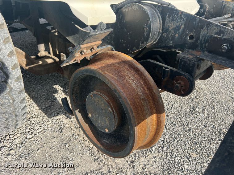 image for item NI9057 1990 Ford F800  crane truck