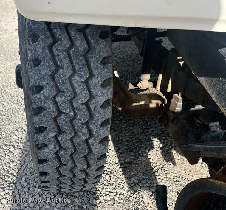 image for item NI9057 1990 Ford F800  crane truck