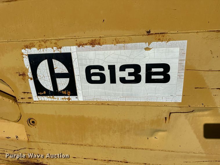 image for item NP9667 1978 Caterpillar 613B  elevating scraper