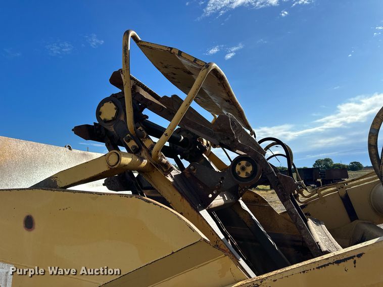 image for item NP9667 1978 Caterpillar 613B  elevating scraper