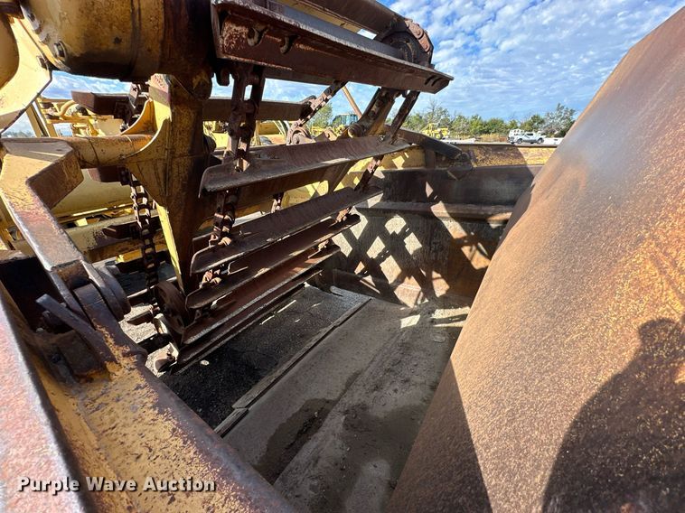 image for item NP9667 1978 Caterpillar 613B  elevating scraper