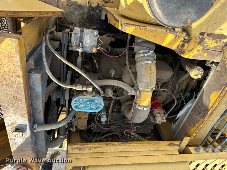 image for item NP9667 1978 Caterpillar 613B  elevating scraper