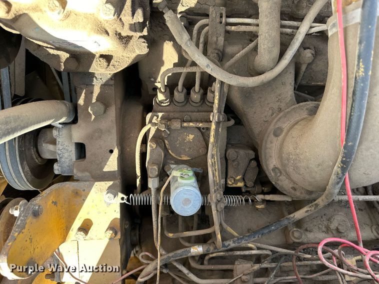 image for item NP9667 1978 Caterpillar 613B  elevating scraper