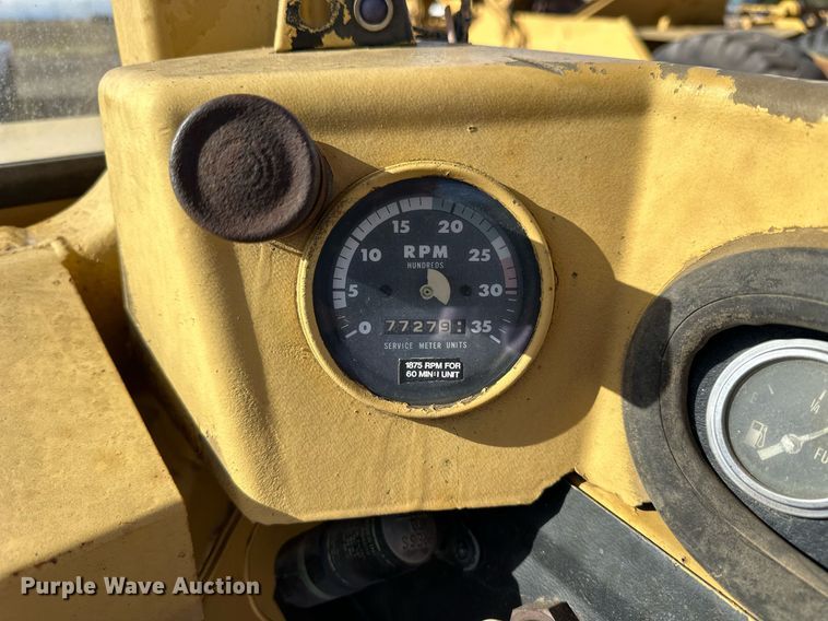 image for item NP9667 1978 Caterpillar 613B  elevating scraper