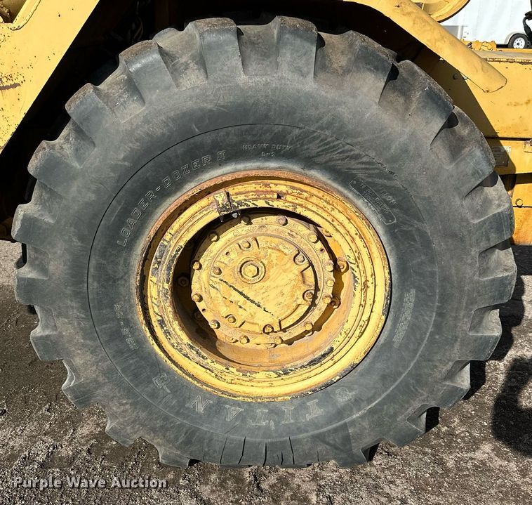 image for item NP9667 1978 Caterpillar 613B  elevating scraper