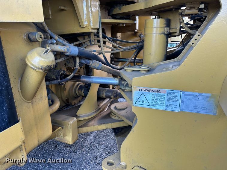 image for item NP9669 1996 Caterpillar 980G  wheel loader