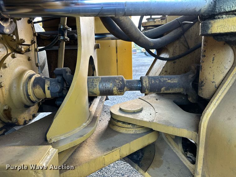 image for item NP9669 1996 Caterpillar 980G  wheel loader