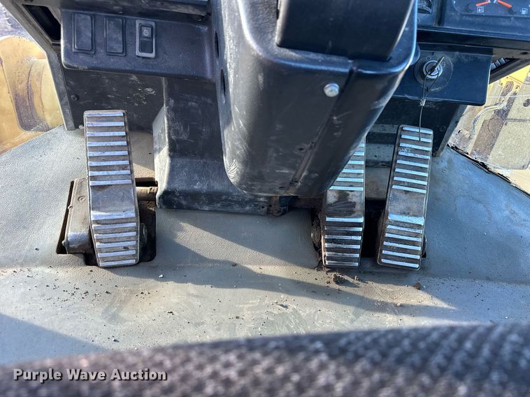 image for item NP9669 1996 Caterpillar 980G  wheel loader