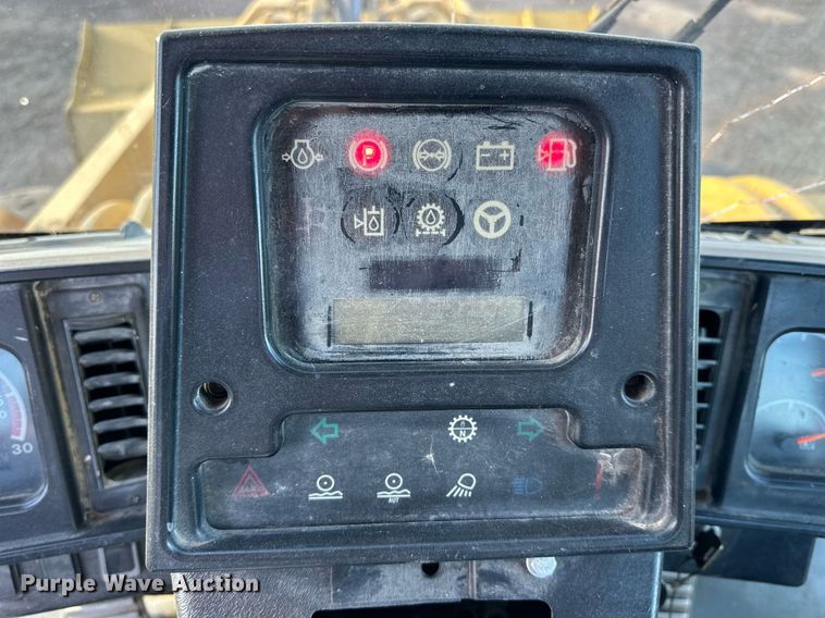 image for item NP9669 1996 Caterpillar 980G  wheel loader