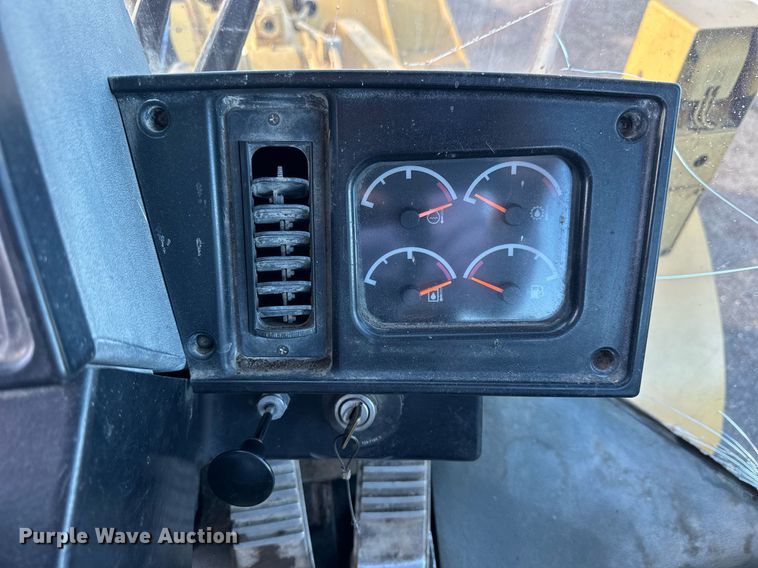 image for item NP9669 1996 Caterpillar 980G  wheel loader