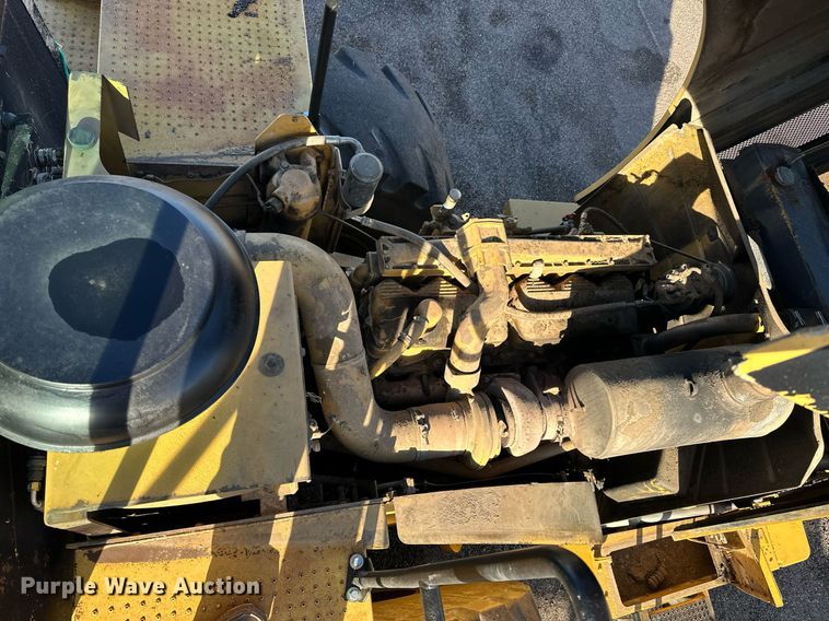 image for item NP9669 1996 Caterpillar 980G  wheel loader