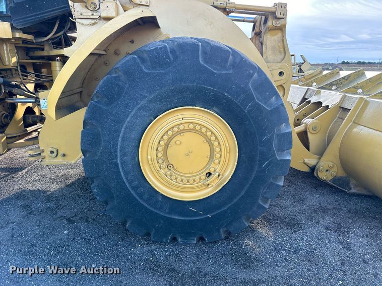 image for item NP9669 1996 Caterpillar 980G  wheel loader